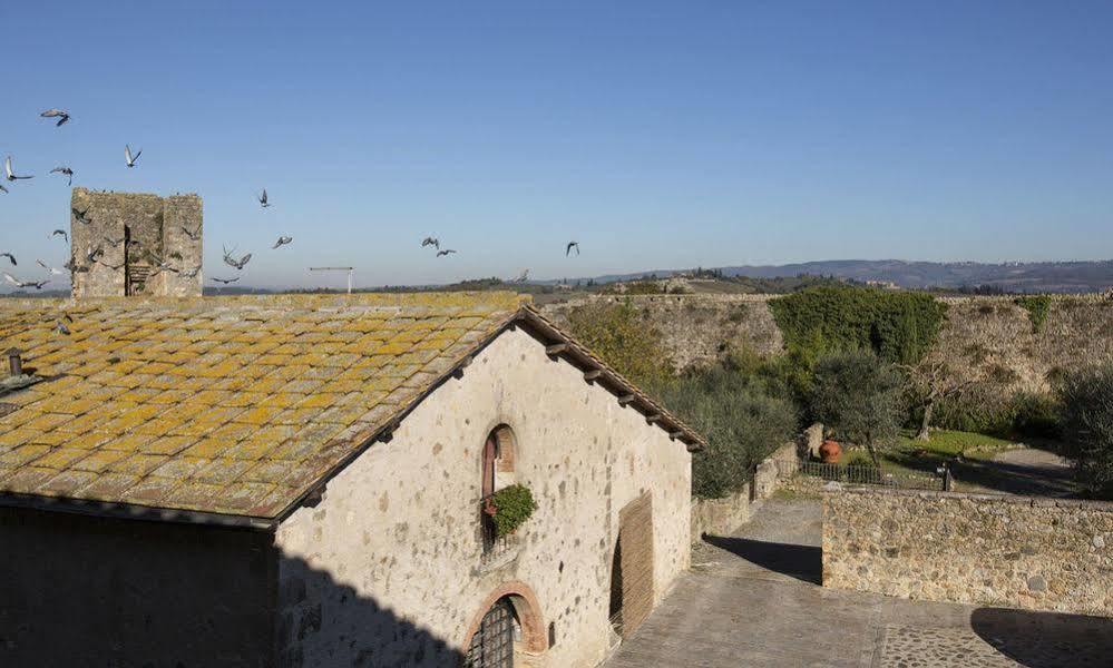Hotel Il Piccolo Castello Monteriggioni Exterior foto