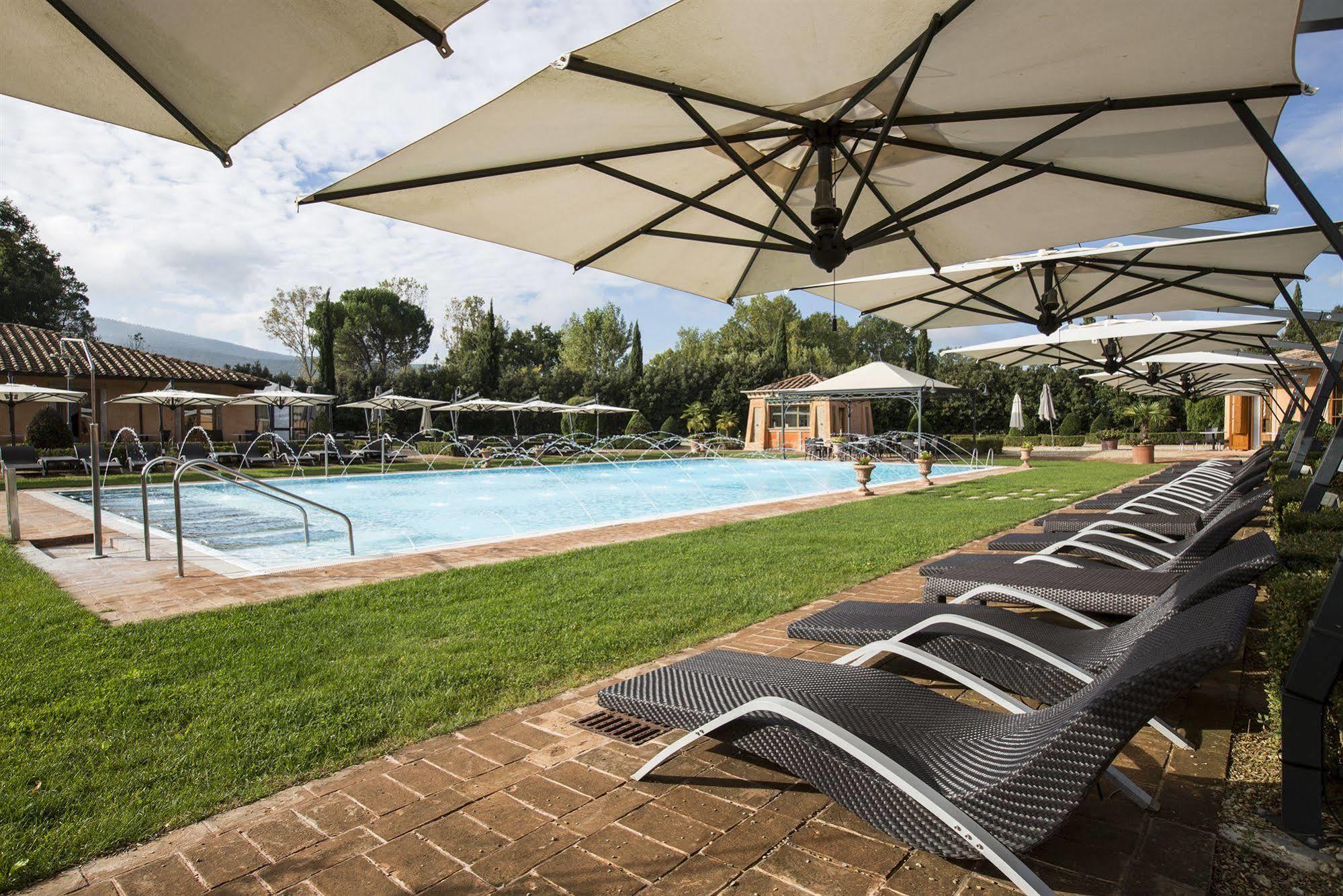Hotel Il Piccolo Castello Monteriggioni Exterior foto